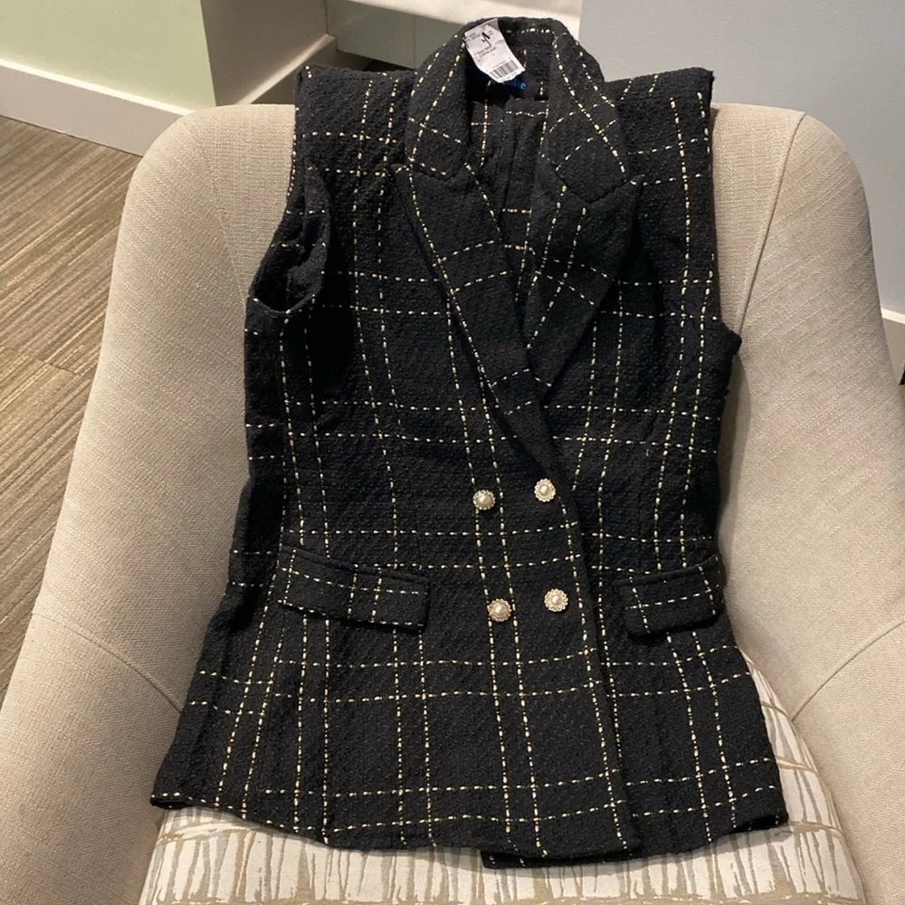 Alice blue tweed vest with sparkly buttons. NWT​​​​​​​​​​​​​​​​​​​​​​​​​​​​​ - Picture 12 of 12